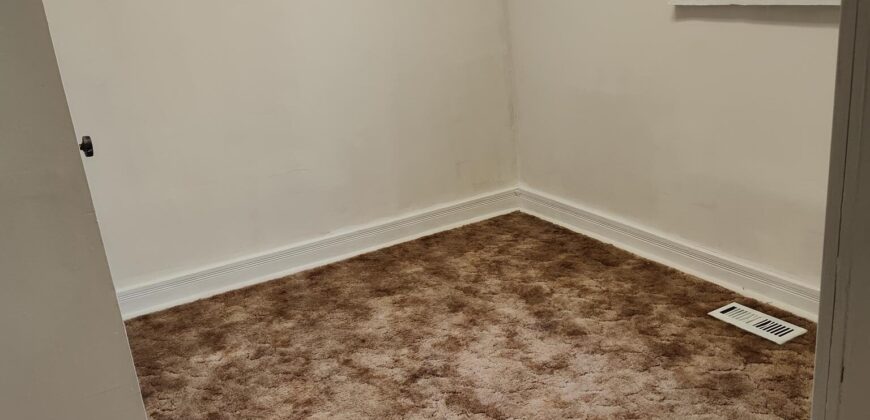 New Listing!! 215 New Jersey Str. Holton Ks,