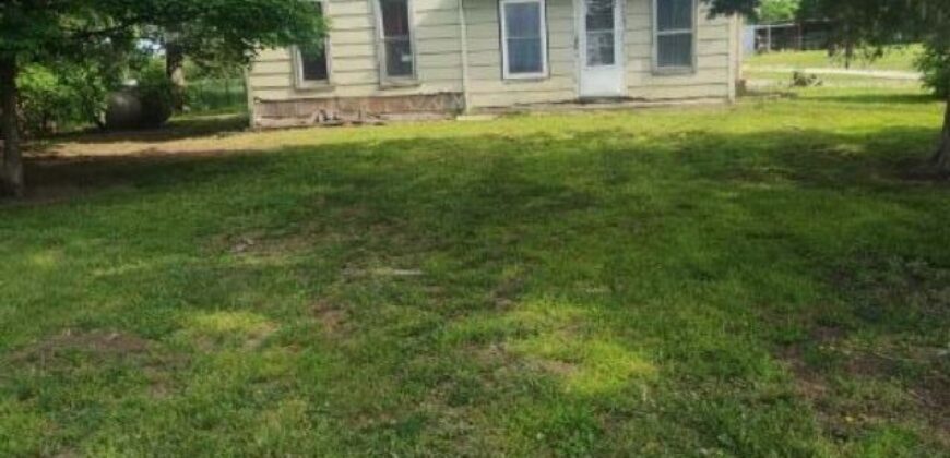 New Listing!! 11080 286th Rd. Holton, Ks 66436