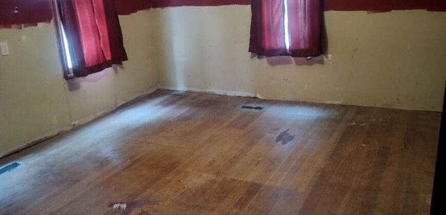 New Listing!! 11080 286th Rd. Holton, Ks 66436