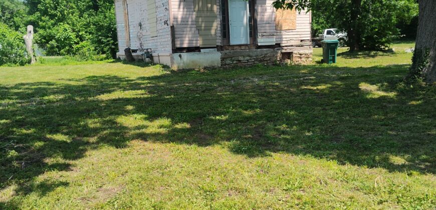 New Listing!!! 522 Indiana Ave. Holton, Ks 66436