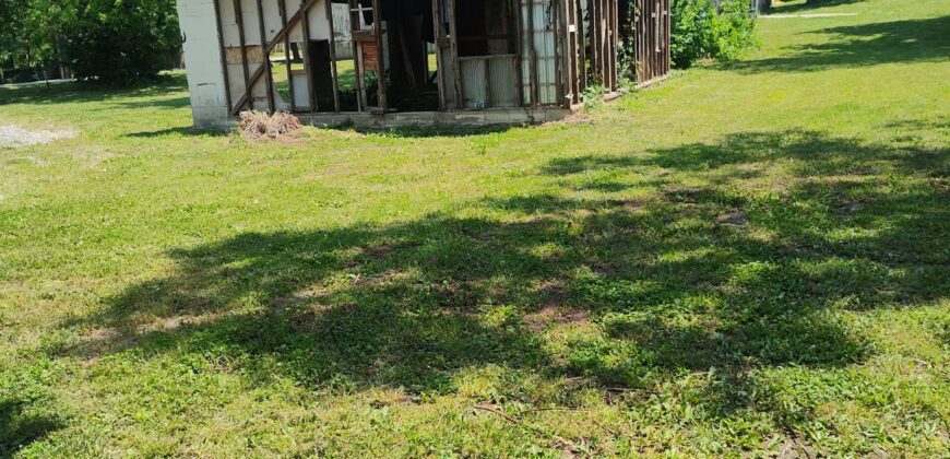 New Listing!!! 522 Indiana Ave. Holton, Ks 66436