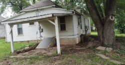 NEW LISTING!!! 609 W 3RD Street.