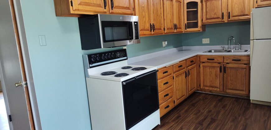 New Listing!!! 430 Hillcrest Holton, Ks, 66436