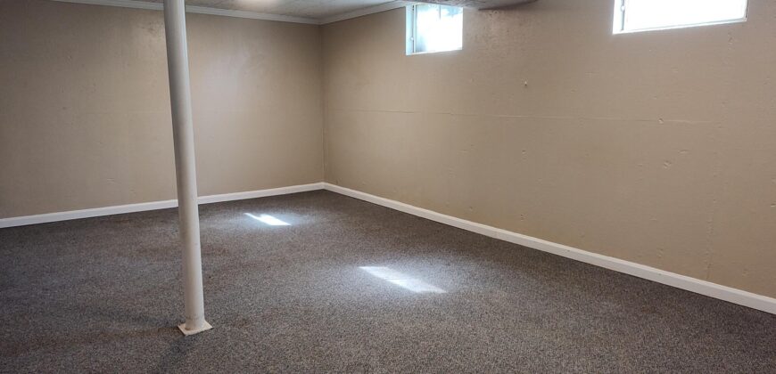 New Listing!!! 430 Hillcrest Holton, Ks, 66436